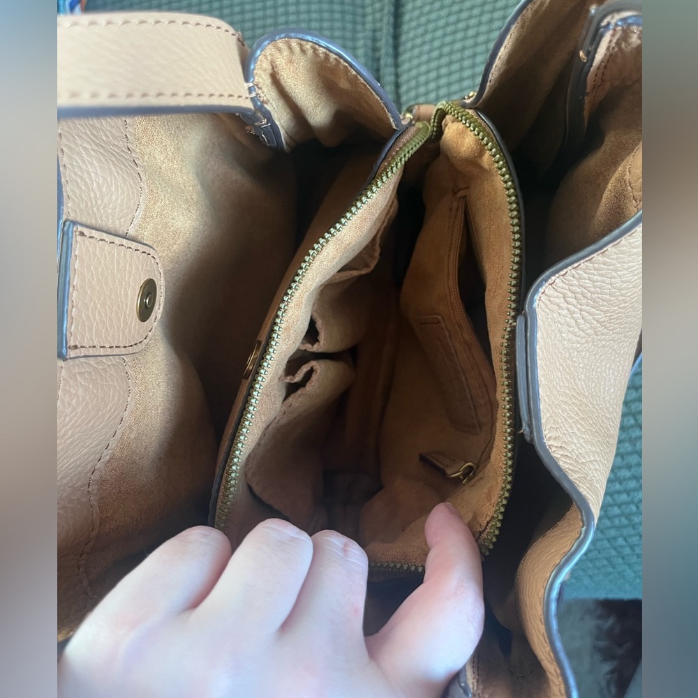 American Leather Co. Auburn Convertible Crossbody Bag Pebble Leather Nutmeg Tan View 5